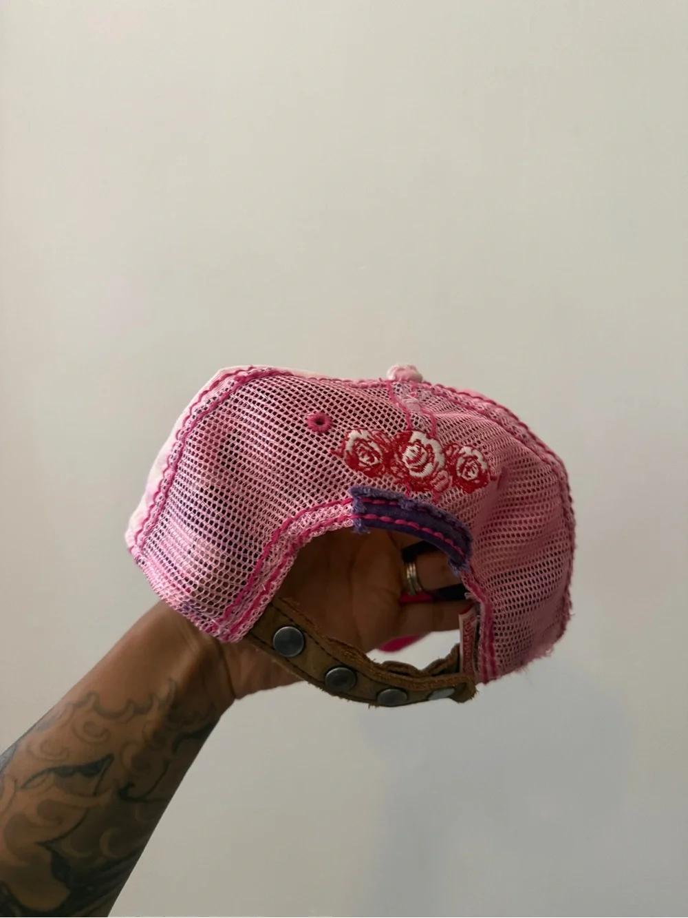 Y2K True Religion Pink Embellished Los Angeles Cap three roses
